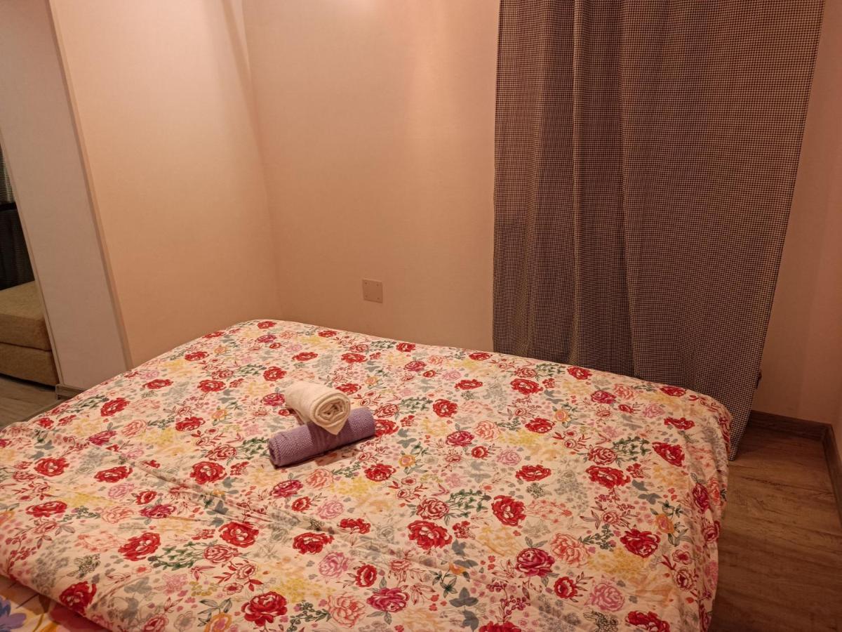 Lux Apartament In The Bubble Of Piata Romana Bukarest Kültér fotó